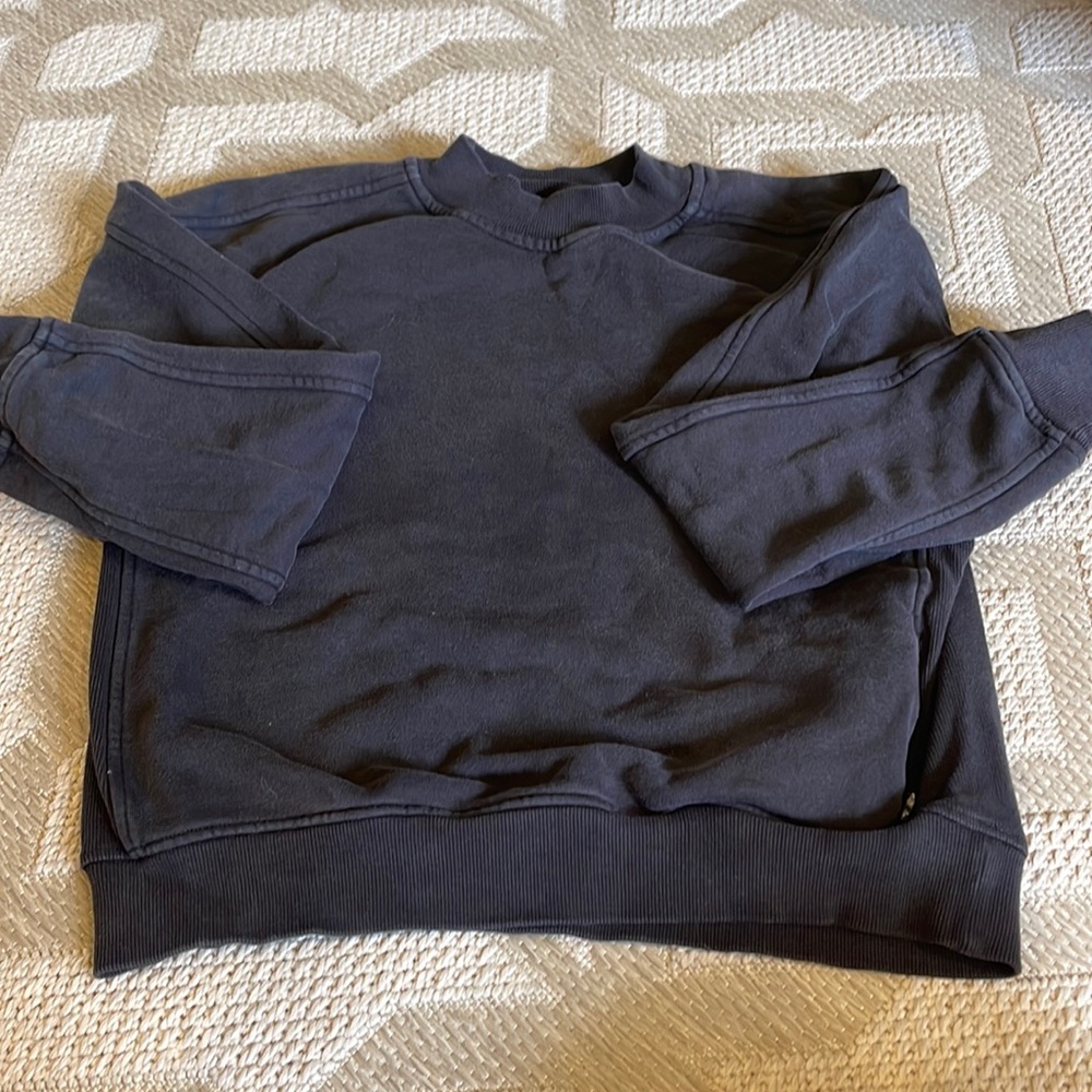 lululemon chill on pullover